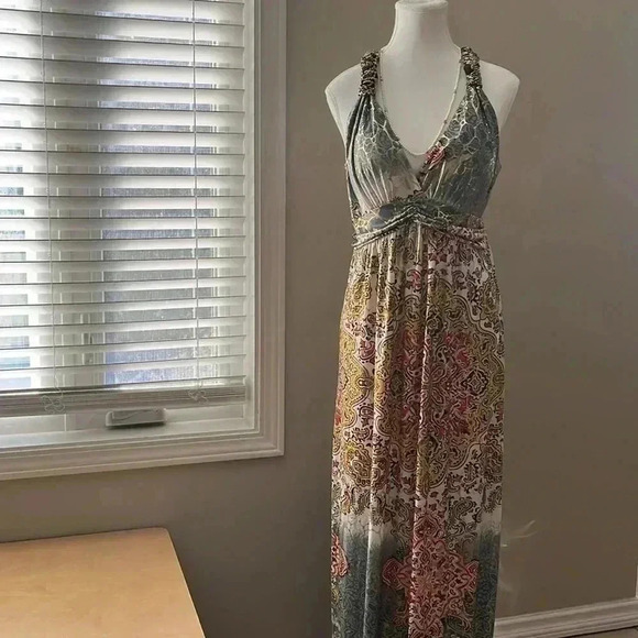 ❤️Host Picks❤️[L/XL]Shoreline  Abstract Gold Foil Halter Maxi Dress - Picture 3 of 11